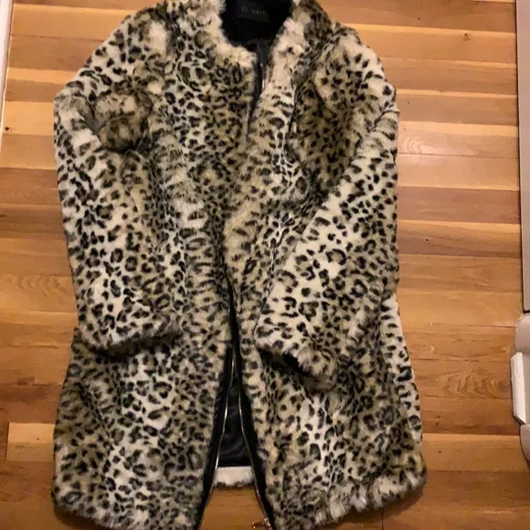 NWOT Zara Leopard Coat - Picture 2 of 4